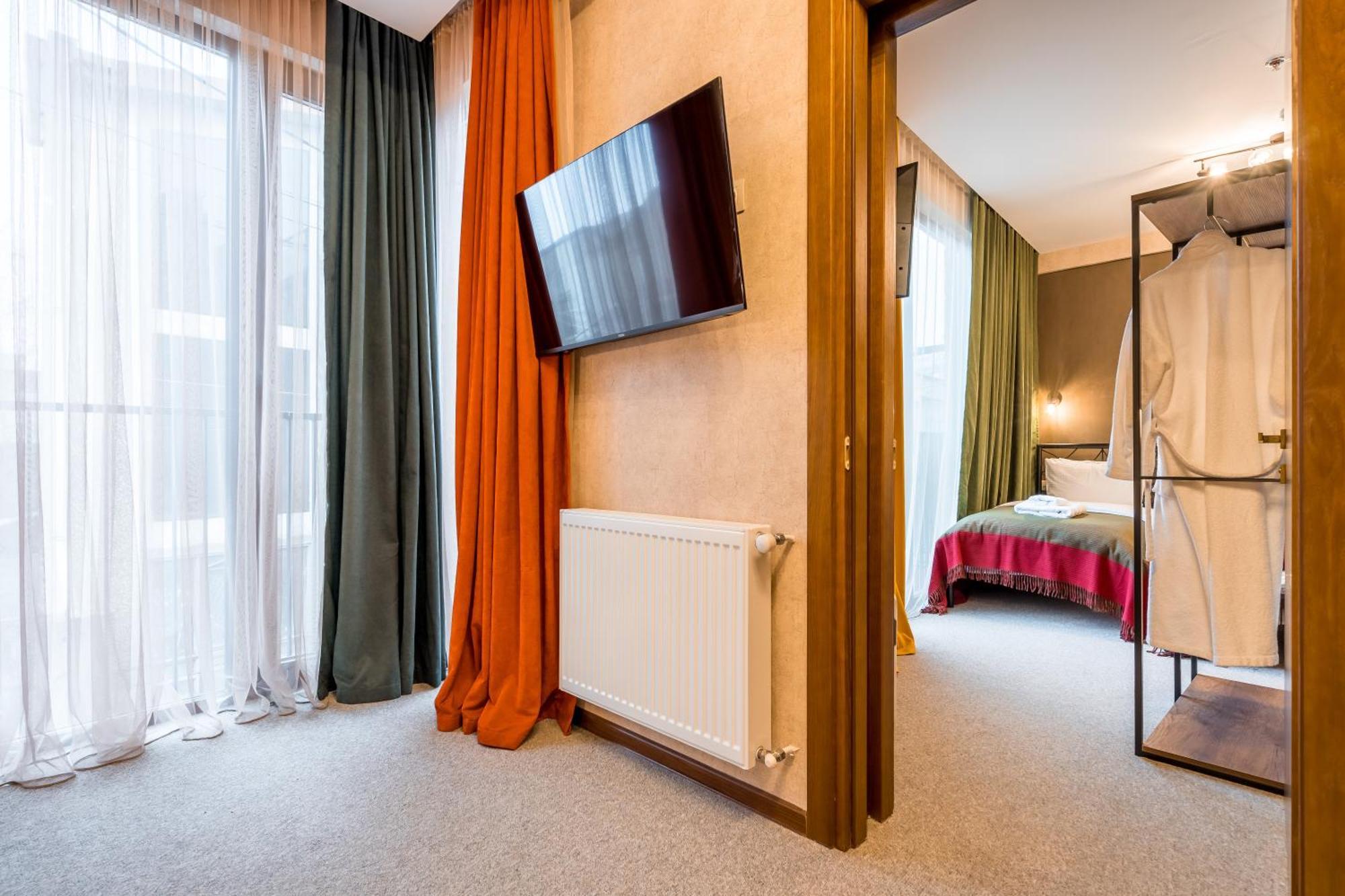 Green Inn Hotel Тбилиси Экстерьер фото